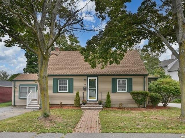 House for sale in Tapleyville, Danvers