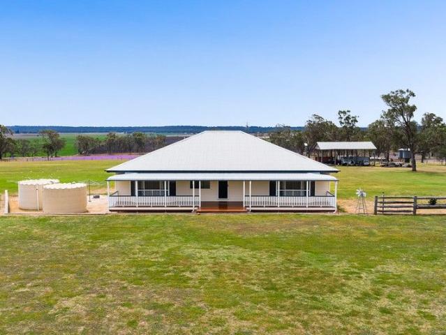 Cottage for sale in Massie, Queensland