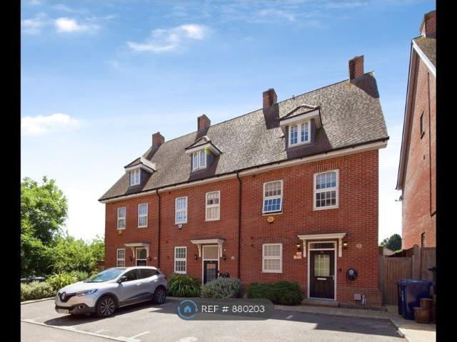 House for rent in High Barnet, Greater London