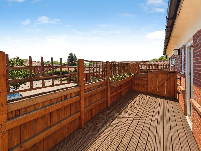 Apartment for rent in Earlham Rise, East Bank