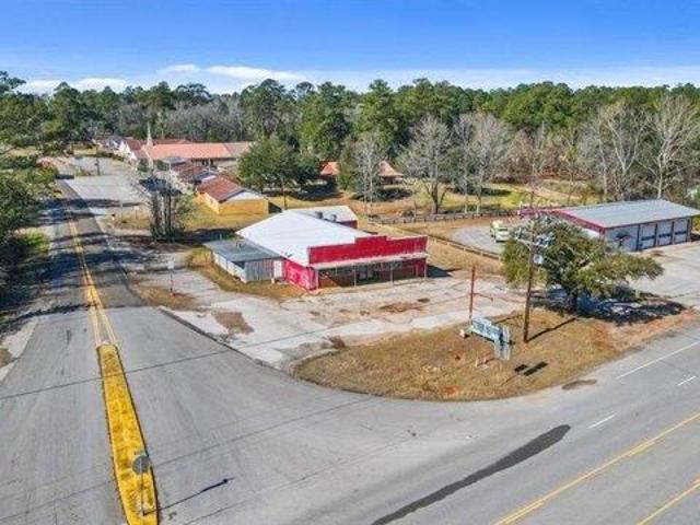 House for sale in Colmesneil, Texas