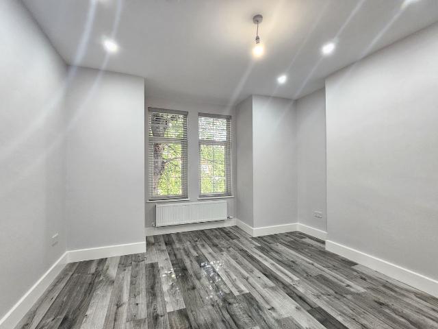 House for rent in Ponders End, Greater London