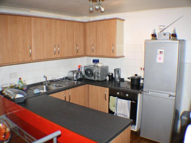 House for rent in Colnbrook with Poyle, Slough
