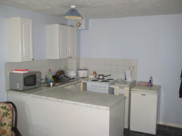 House for rent in Colnbrook with Poyle, Slough