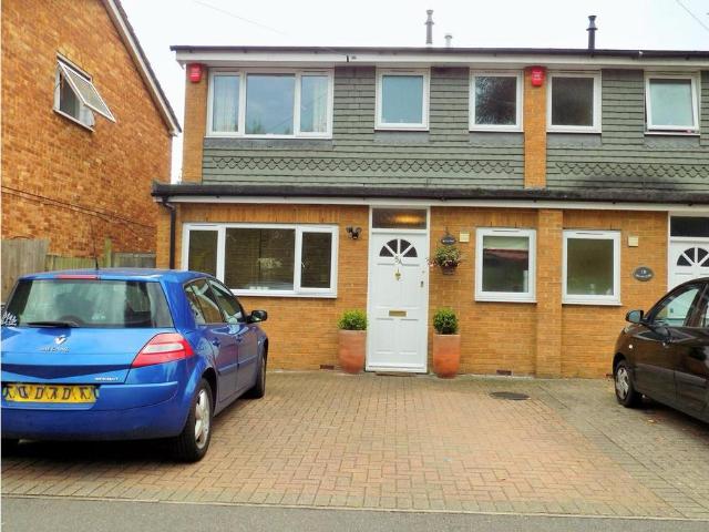 House for rent in Colnbrook with Poyle, Slough