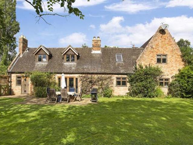 House for sale in Huntingdon