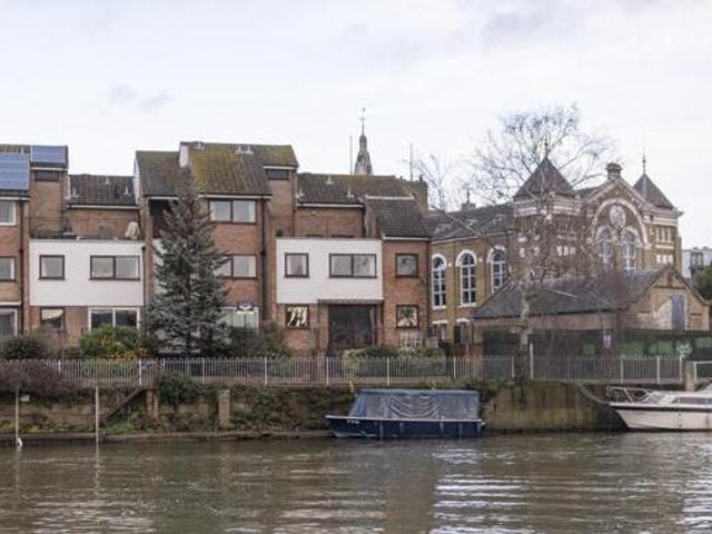 House for sale in Staines, Surrey