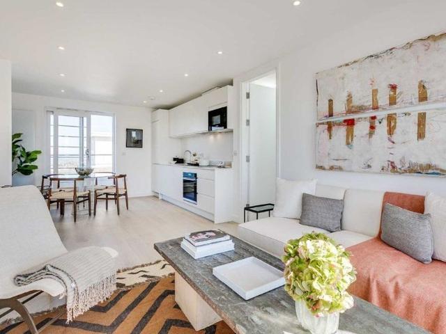 Apartment for rent in Colney Hatch, London