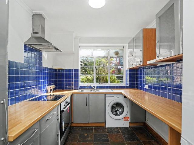Apartment for rent in Muswell Hill, Greater London