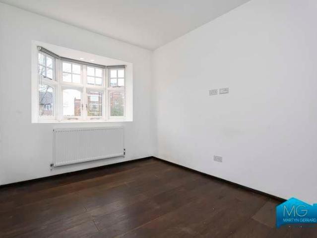 Apartment for rent in Colney Hatch, Isle Of Man