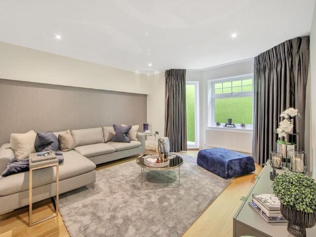 Apartment for rent in London Borough of Barnet, Greater London