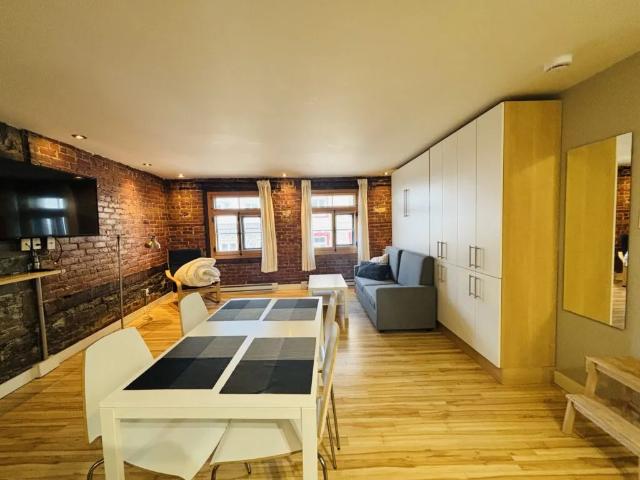Apartment for rent in Centreville, Québec