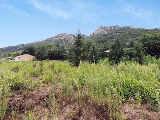 Terrain vente à Béziers, Colombières-sur-orb