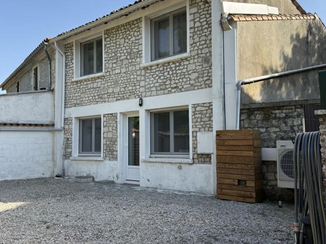 Maison vente à Saintes, Nouvelle-Aquitaine