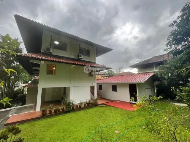 Casa venta en Barrio Colón, Colón