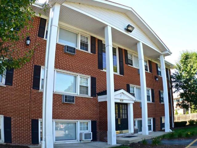 Apartment for rent in Elmhurst