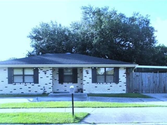 House for sale in Violet