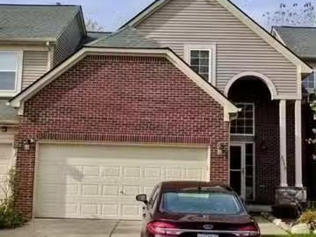 Condo for rent in Canton