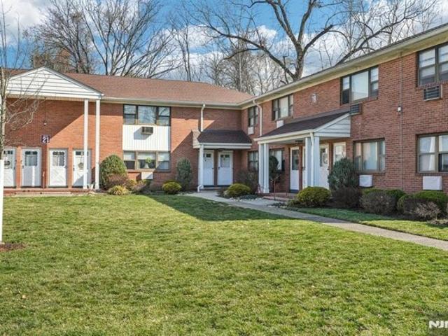 Condo for sale in Passaic, New Jersey