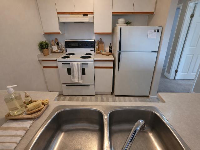 Apartment for rent in Wedgewood, Alberta