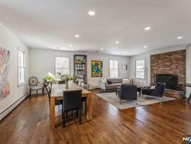 House for sale in Teaneck