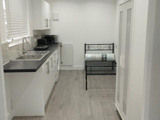Studio for rent in London Borough of Hounslow, Greater London