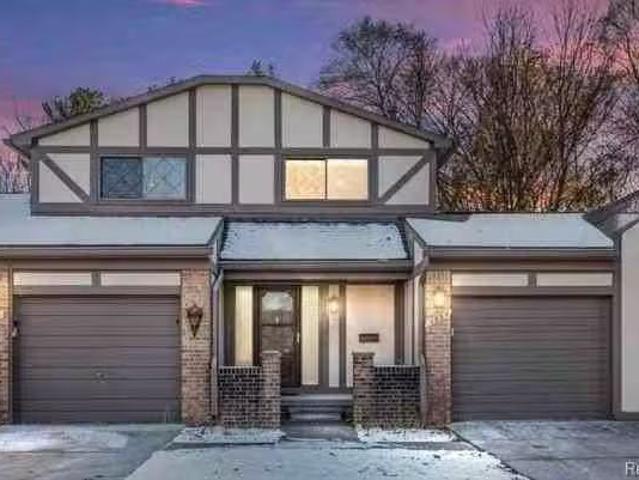 Condo for rent in Rochester Hills, Michigan