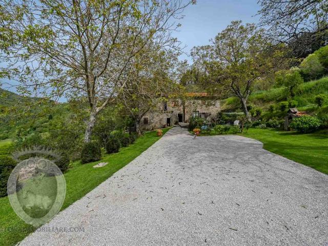 Casa in vendita a Cortona, Toscana