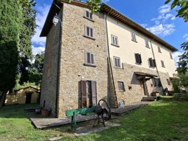 Terreno in vendita a Palazzo Del Pero, Toscana