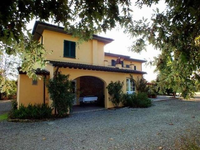 Villa Indipendente in vendita a Crespina Lorenzana, Toscana