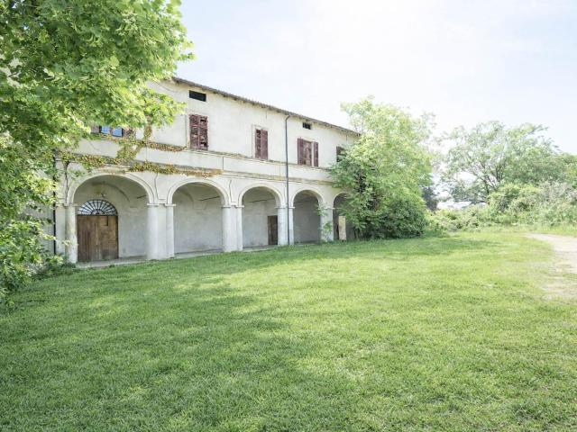 Villa Indipendente in vendita a Travo, Reggio Emilia
