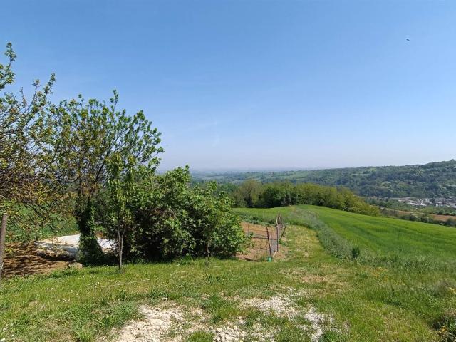 Villa Indipendente in vendita a Gropparello, Reggio Emilia