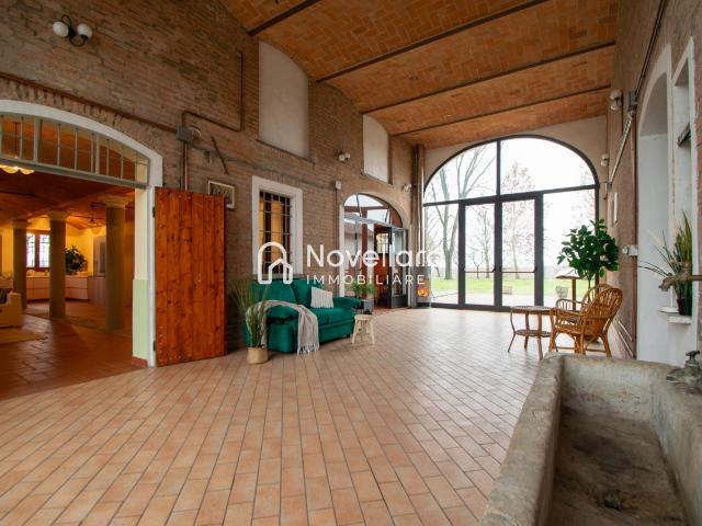Villa Indipendente in vendita a Bassa Reggiana, Re