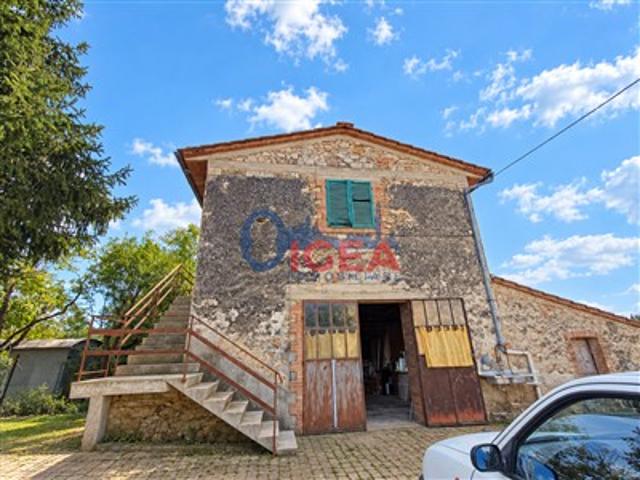 Box in vendita a Scarna, Colle di Val d'Elsa