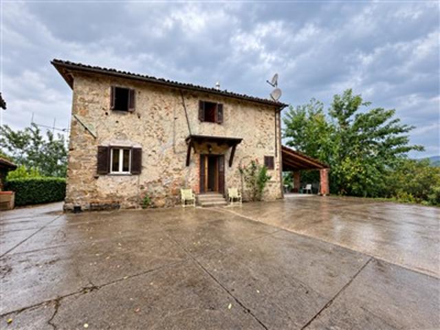 Box in vendita a San Pietro in Campo, Barga