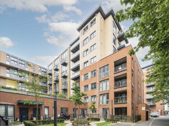 Apartment for rent in London Borough of Ealing, Greater London