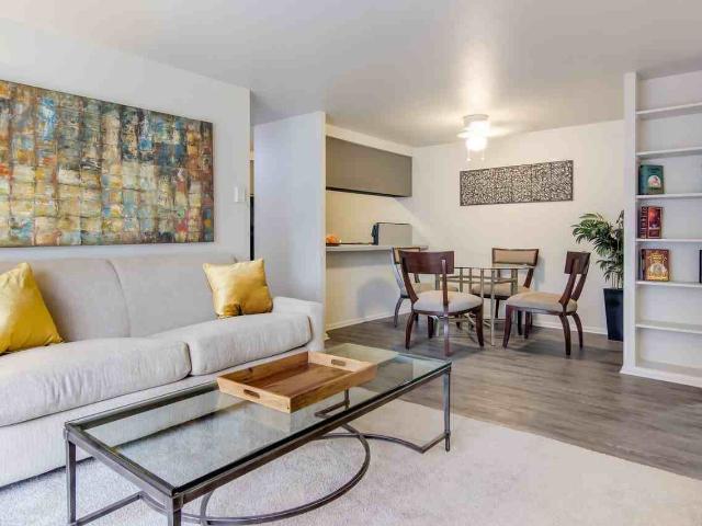 Apartment for rent in Bedford, Cuyahoga County