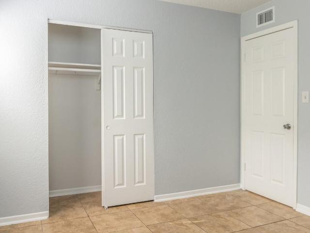 Apartment for rent in Azalea Park, Florida