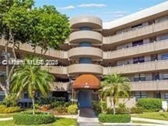Condo for sale in Pembroke Pines