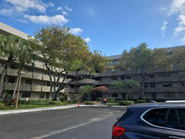 Condo for sale in Pembroke Pines, Florida