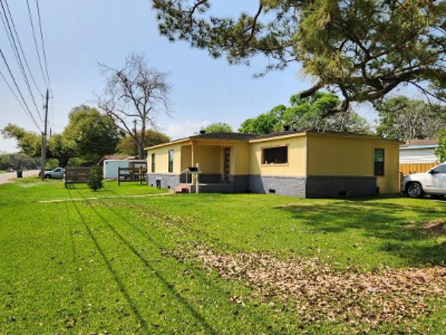 House for sale in La Marque, Galveston County