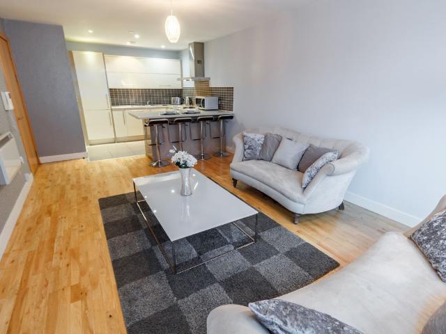 Apartment for rent in Chinatown, Calderstones
