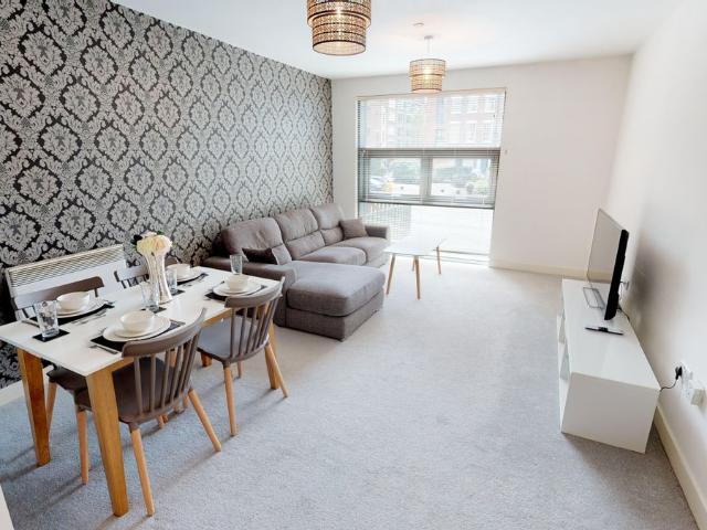 Apartment for rent in Chinatown, Calderstones