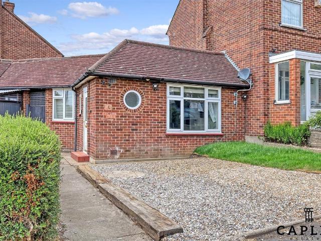Studio for rent in Epping, Essex