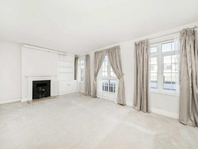 House for rent in London Borough of Richmond upon Thames, Greater London