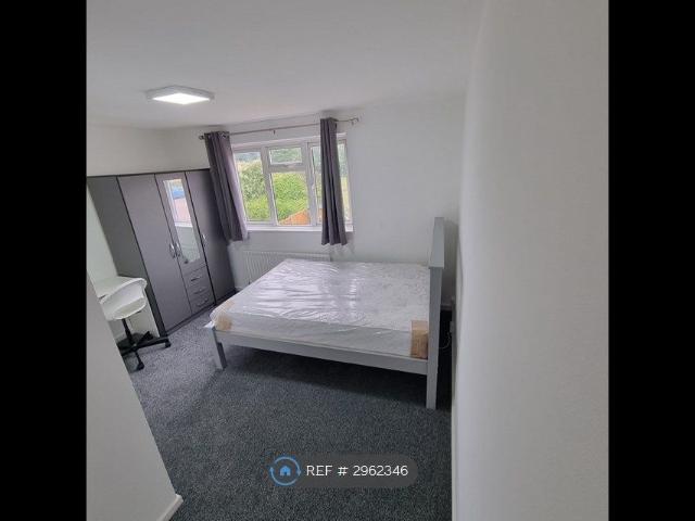 Room for rent in Great Linford, Milton Keynes