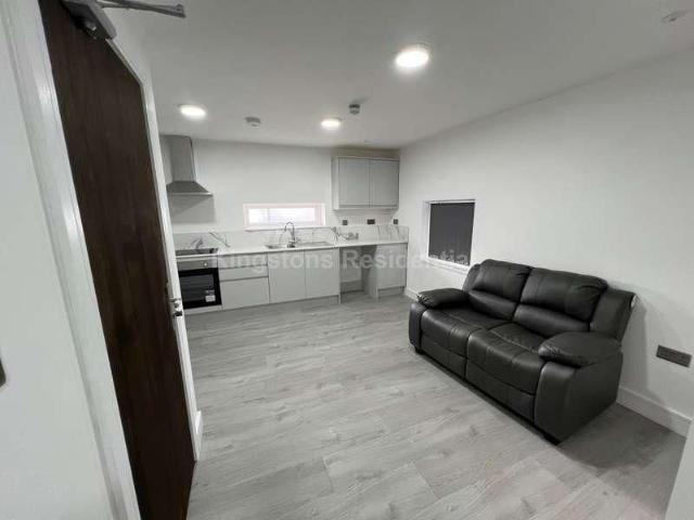 Apartment for rent in Falcon Lodge, Wales