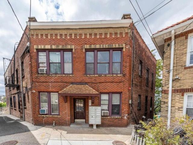 Condo for sale in Hudson, New Jersey