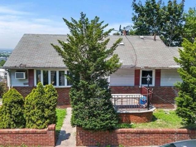 House for sale in North Bergen