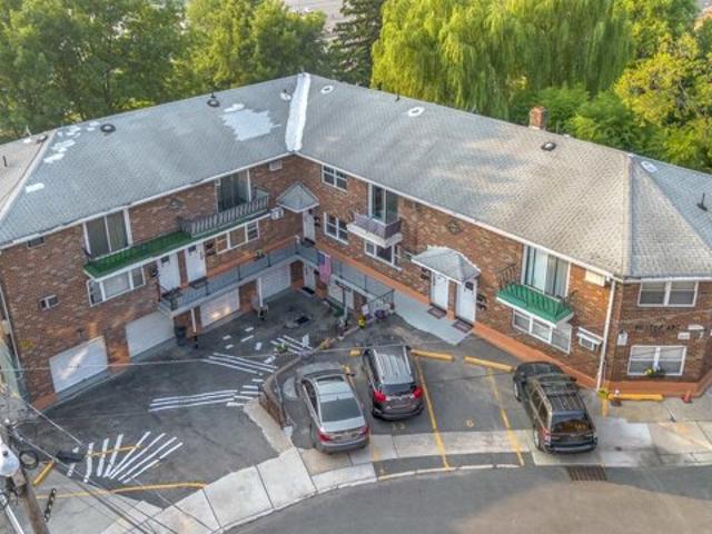 Condo for sale in Hudson, New Jersey